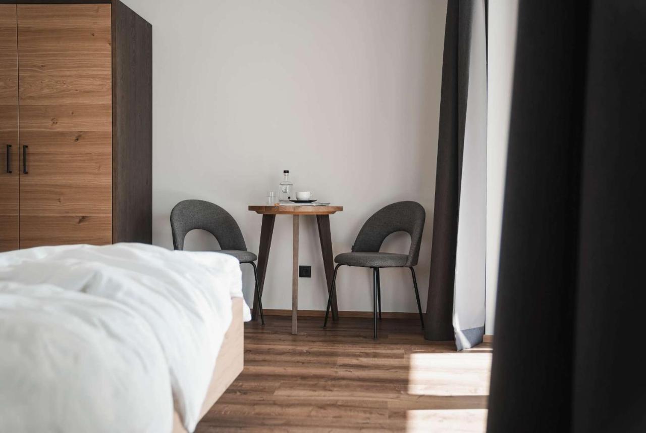 Guesthouse Karnatsch Partschins Exteriör bild