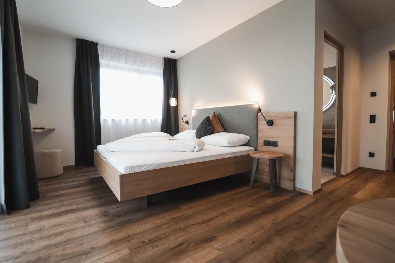 Guesthouse Karnatsch Partschins Exteriör bild